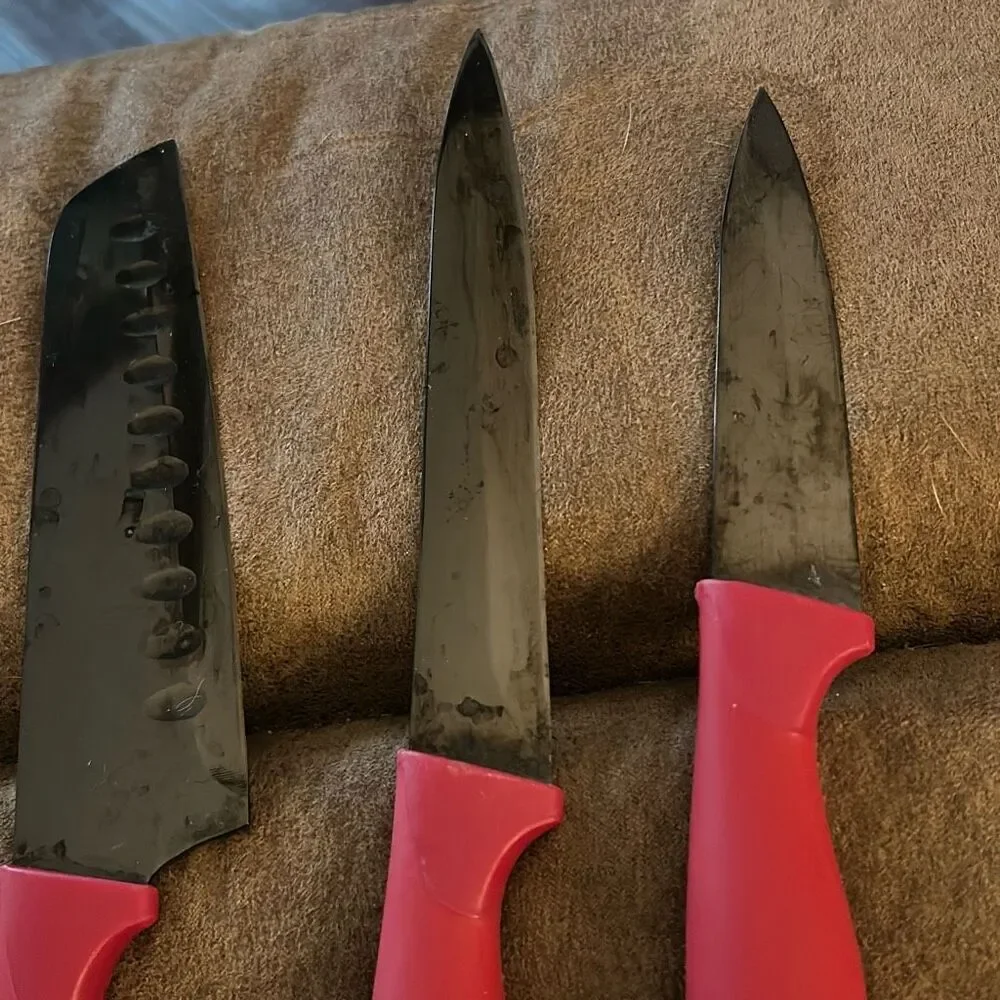 Set of‎ Six Cooking Light Knives with a Kleva Sharp Knife Sharpener. Red.